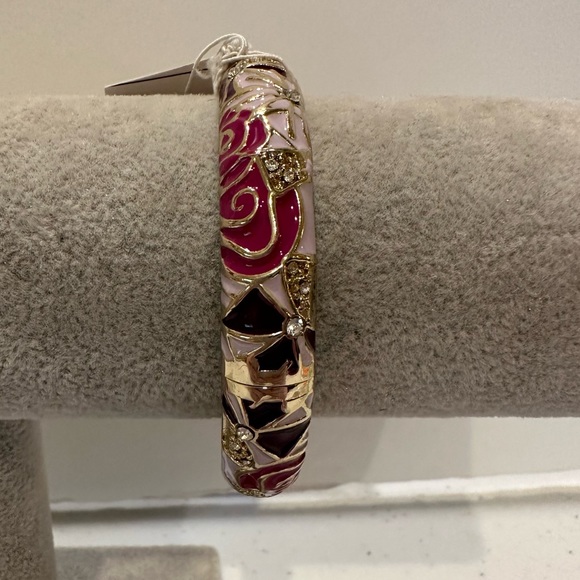 NWT Sequin by Nordstrom Clamper Bracelet-gold tone Floral print in pink & purple - Picture 4 of 13